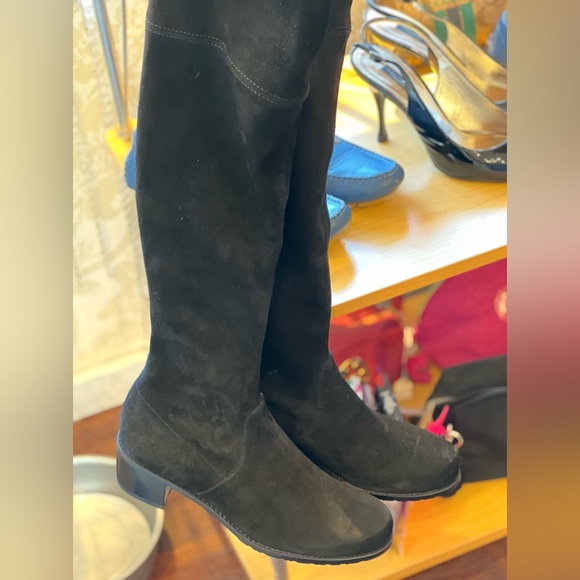 Over the knee suede boot - Picture 3 of 4